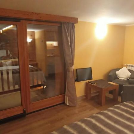 Chalet Alpina Hotel & Apartments La Thuile Extérieur photo